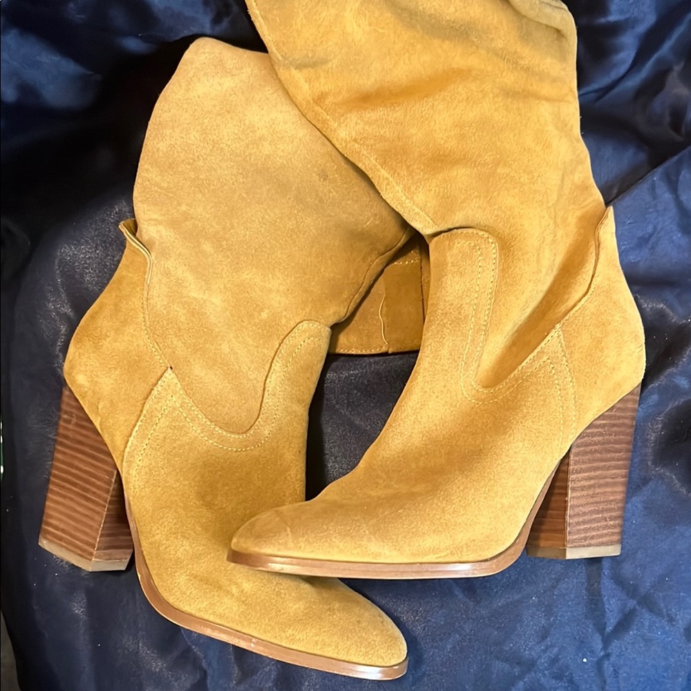 Crown Vintage Tan Ankle Booties with Western Flair